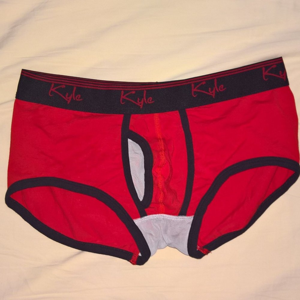 Kyle Peek a boo Sz M - NWOT